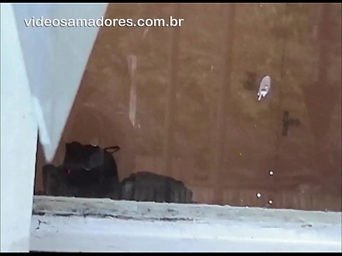 ❤️ Καυλωμένος άντρας που παρακολουθεί τη φίλη του με έναν άλλο άντρα, καταγράφοντας ένα γαμημένο βίντεο χωρίς να ενοχλεί το ζευγάρι ❤ Απλά πορνό ☑